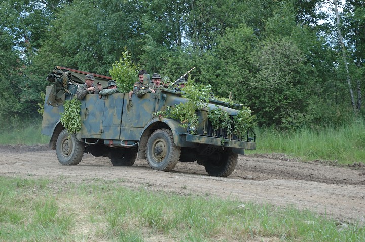 img00196.jpg